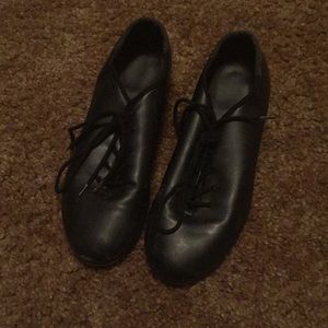 Tap shoes